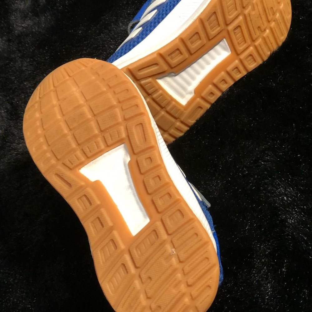 Adidas - Picture 4 of 4